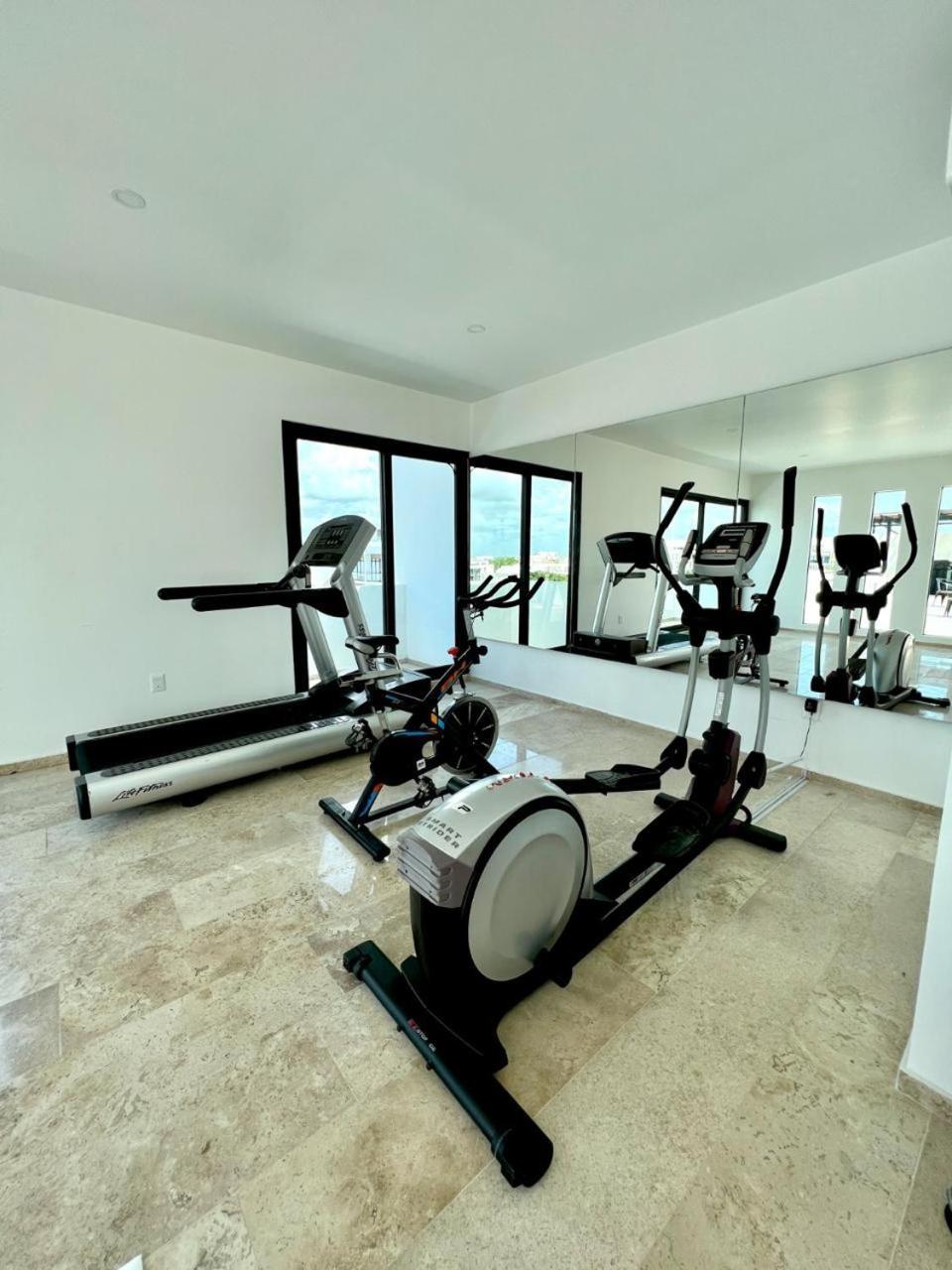 Spacious Ground Floor *
