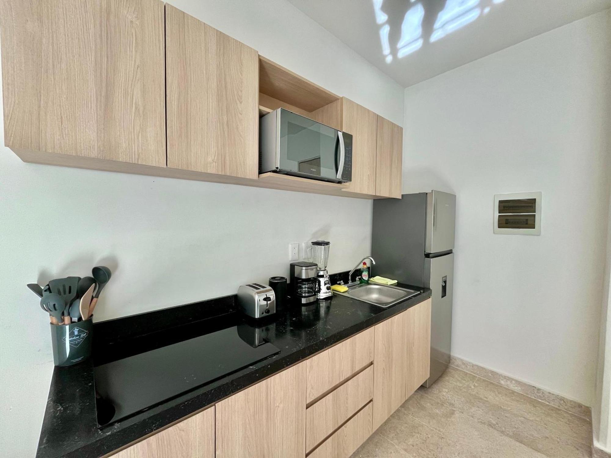 Spacious Ground Floor *